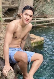 Mahesuan-Ekmuangnon-Sixpack