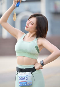 ออมสิน-ธันย์นิดา