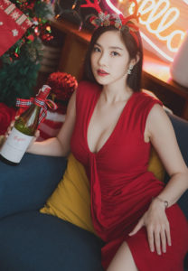 ครูดิว-ติณณา-แซ่บมาก