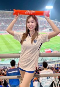 เมเม่-ชลิตา-บอล