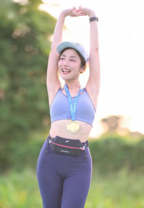 แยมโรล-กรณรัชตา