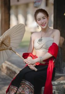 Kritiya Saensri-003-Delightful