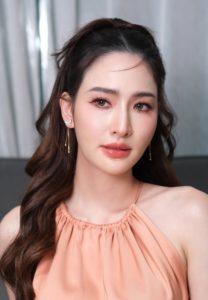 care chattarika-002-Breathtaking