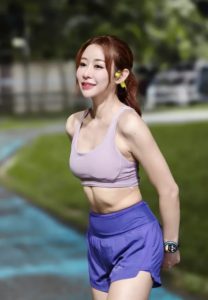 พลอยชมพู วัชรเจริญพงษ์