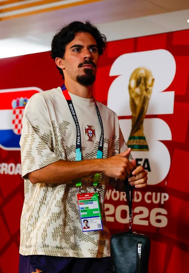Vitinha ถ่ายภาพคู่ถ้วยฟุตบอลโลก 2026 ก่อนเกมพบโครเอเชีย